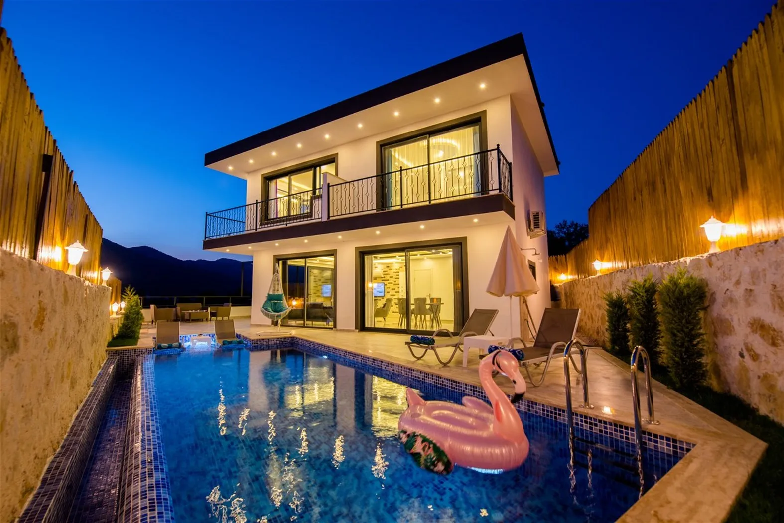 Villa Çağla, Kaş — muhafazakâr villa