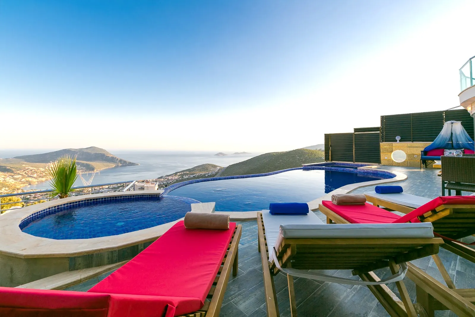Villa Hill Zirve, Kaş — muhafazakâr villa