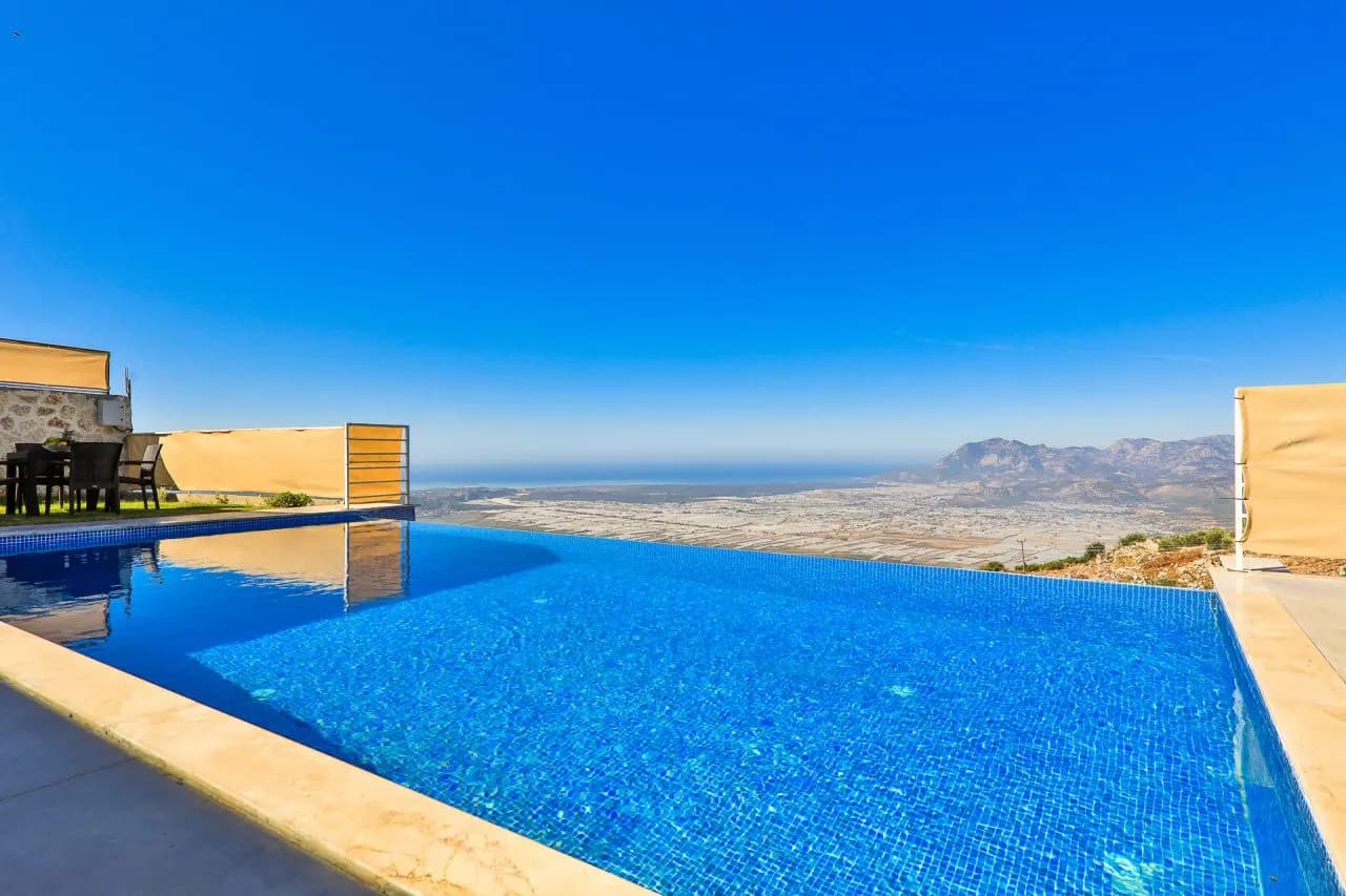Villa Maxi 7, Kaş — muhafazakâr villa