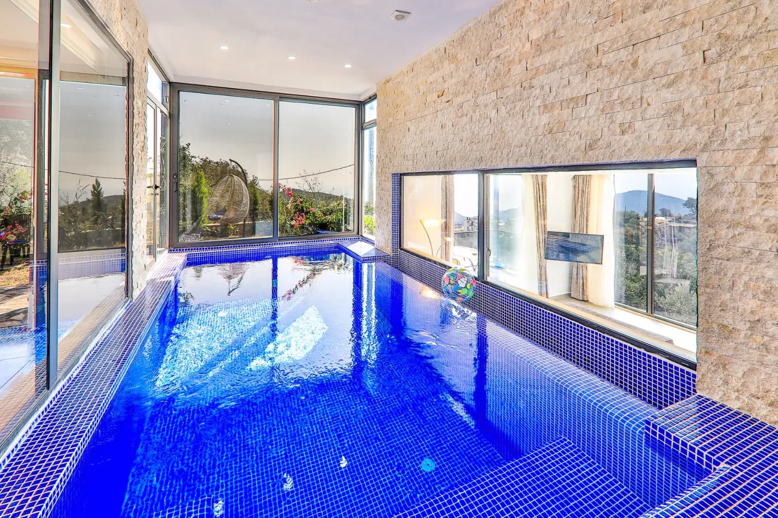 Villa Nortstar, Kaş — muhafazakâr villa