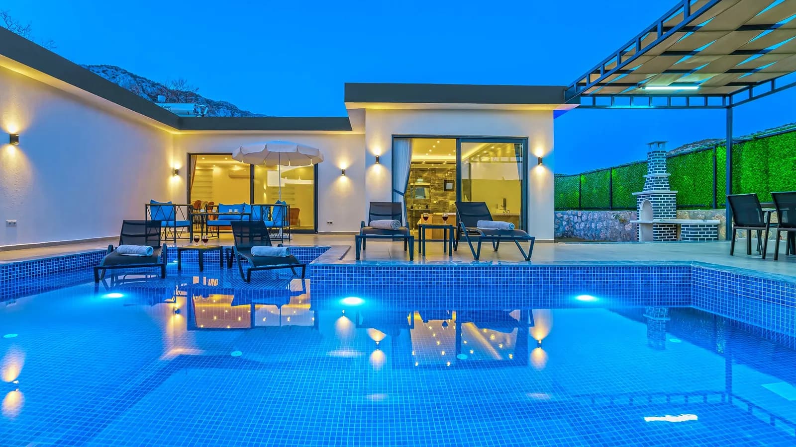 Villa Ortaç 4, Kaş — muhafazakâr villa