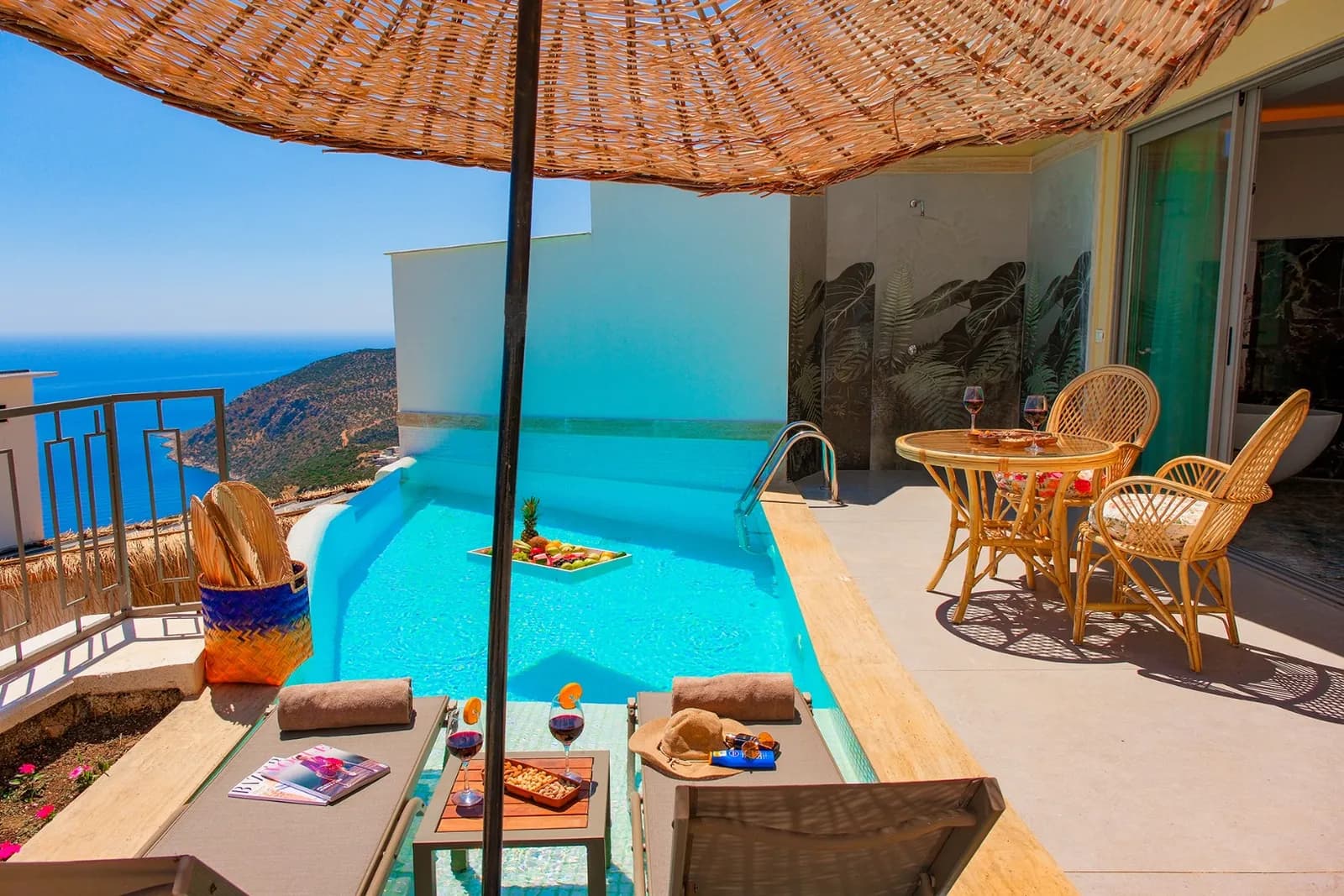 Villa Pal, Kaş — muhafazakâr villa