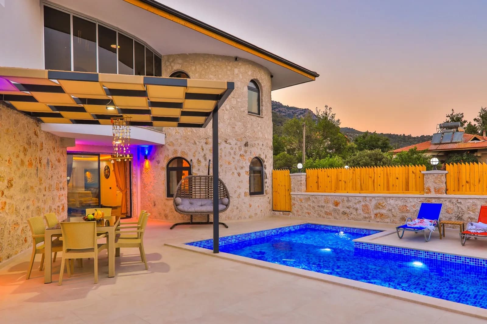 Villa Sandak 1, Seydikemer — muhafazakâr villa