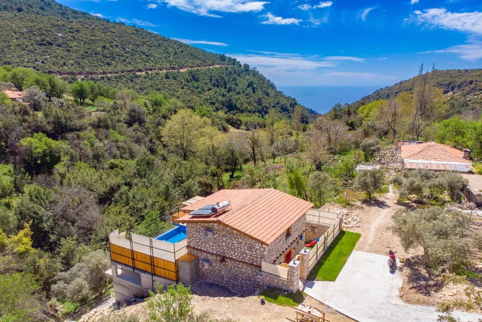 Villa Senir, Kaş — muhafazakâr villa