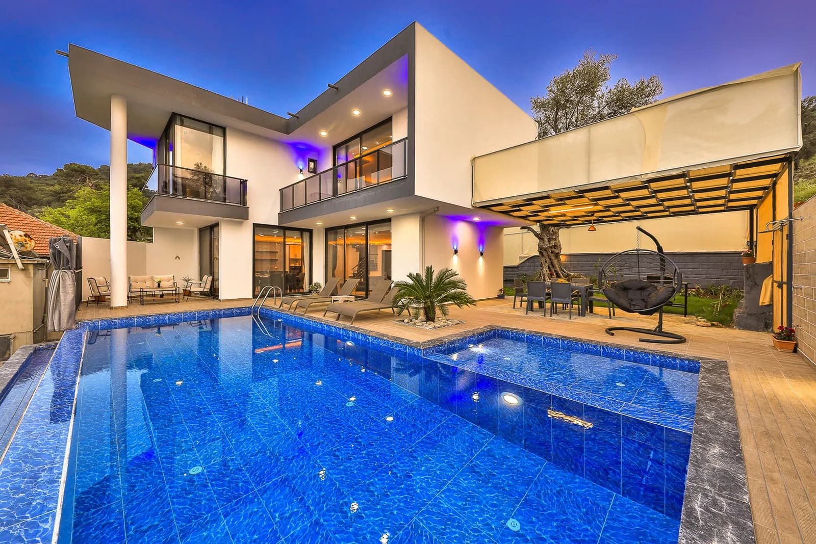 Villa Vispart, Kaş — muhafazakâr villa