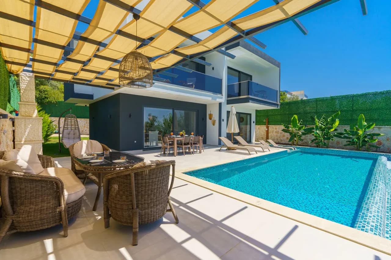 Villa Yaden Üzümlü, Kaş — muhafazakâr villa