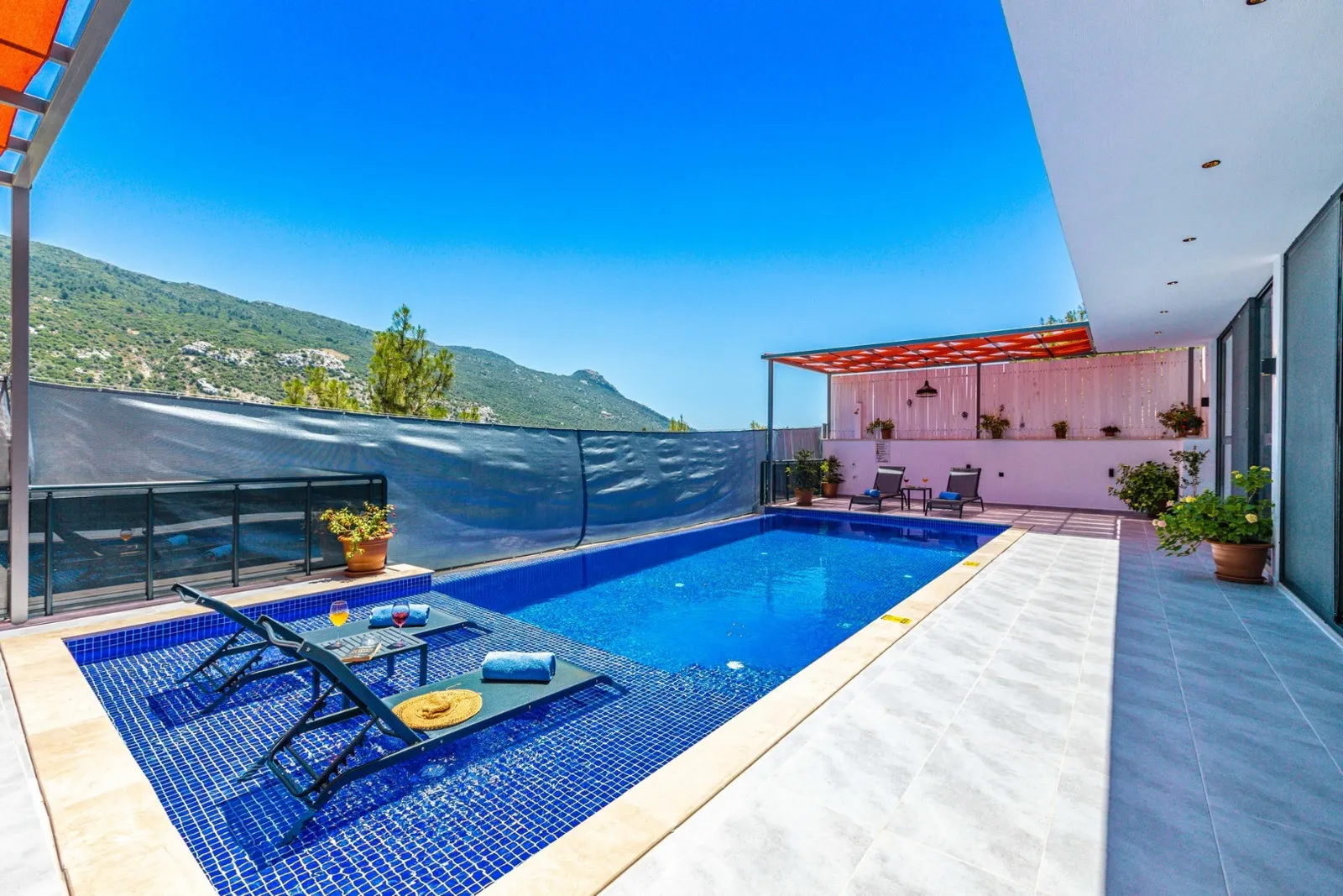 villa-neon-kas-22