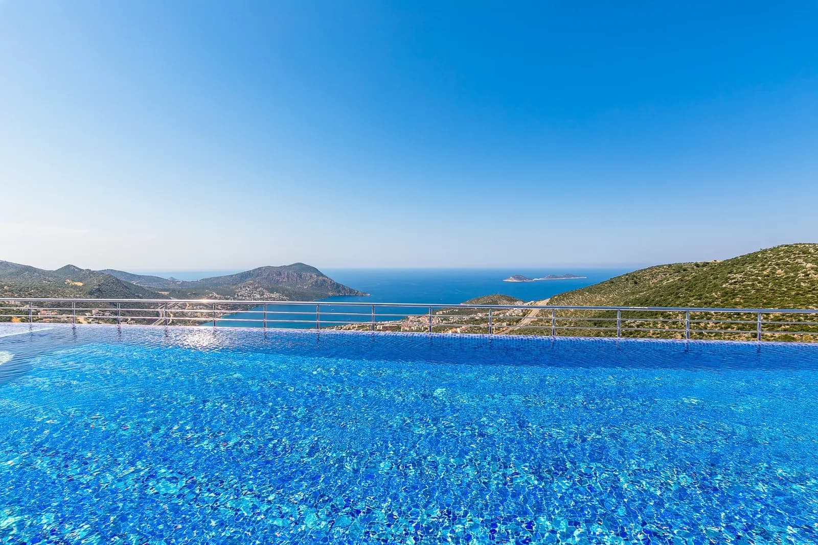 Villa Hill Şato, Kaş — muhafazakâr villa