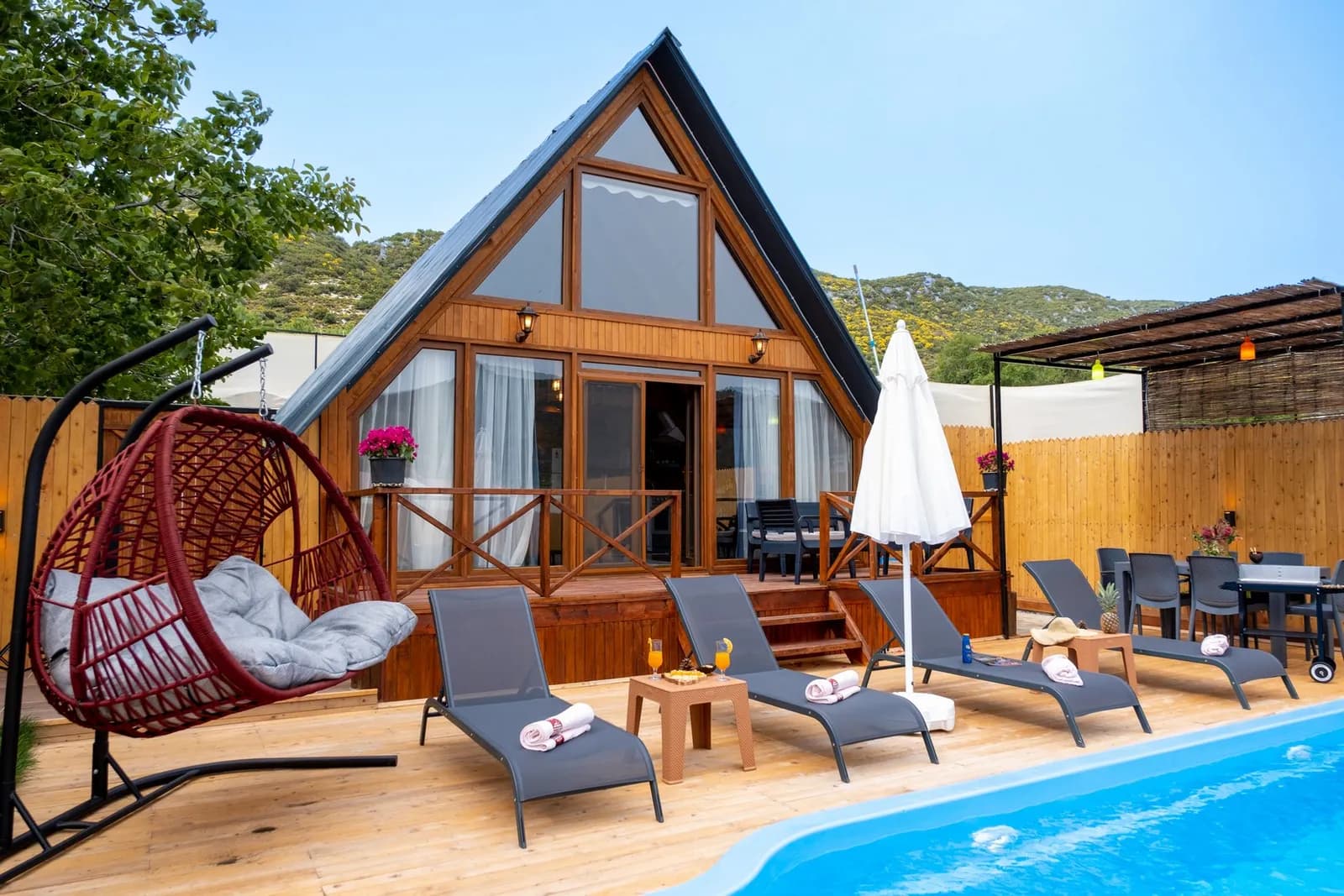 Villa Küçükkaya 2, Kaş — muhafazakâr villa